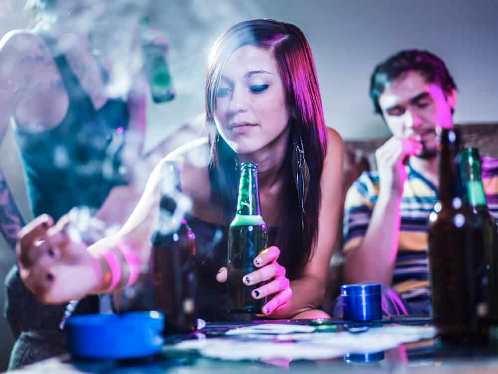 Kako prepoznati znakove da adolescenti koriste drogu Kako prepoznati znakove da adolescenti koriste drogu