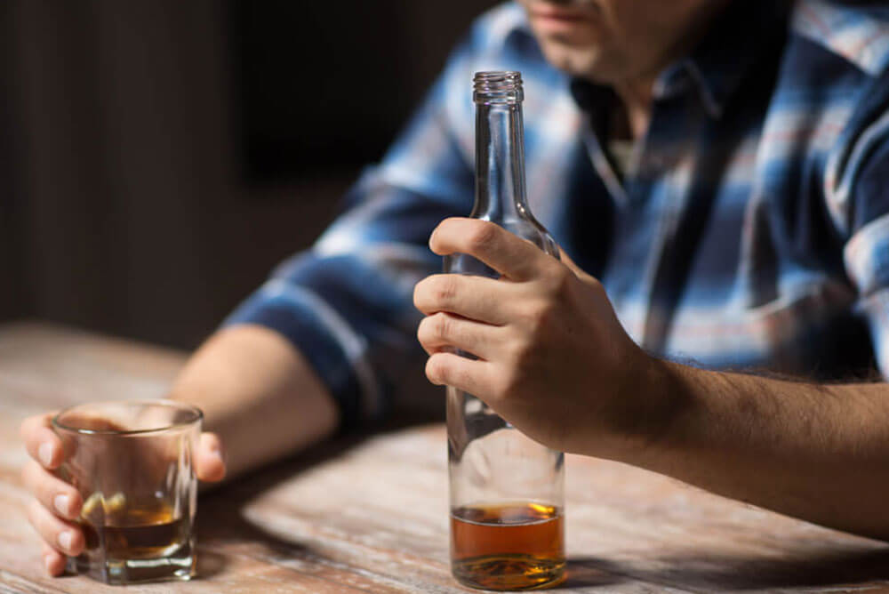 Lek protiv alkohola, ipak, postoji? Evo kako da se oslobodite alkoholizma jednom zauvek!