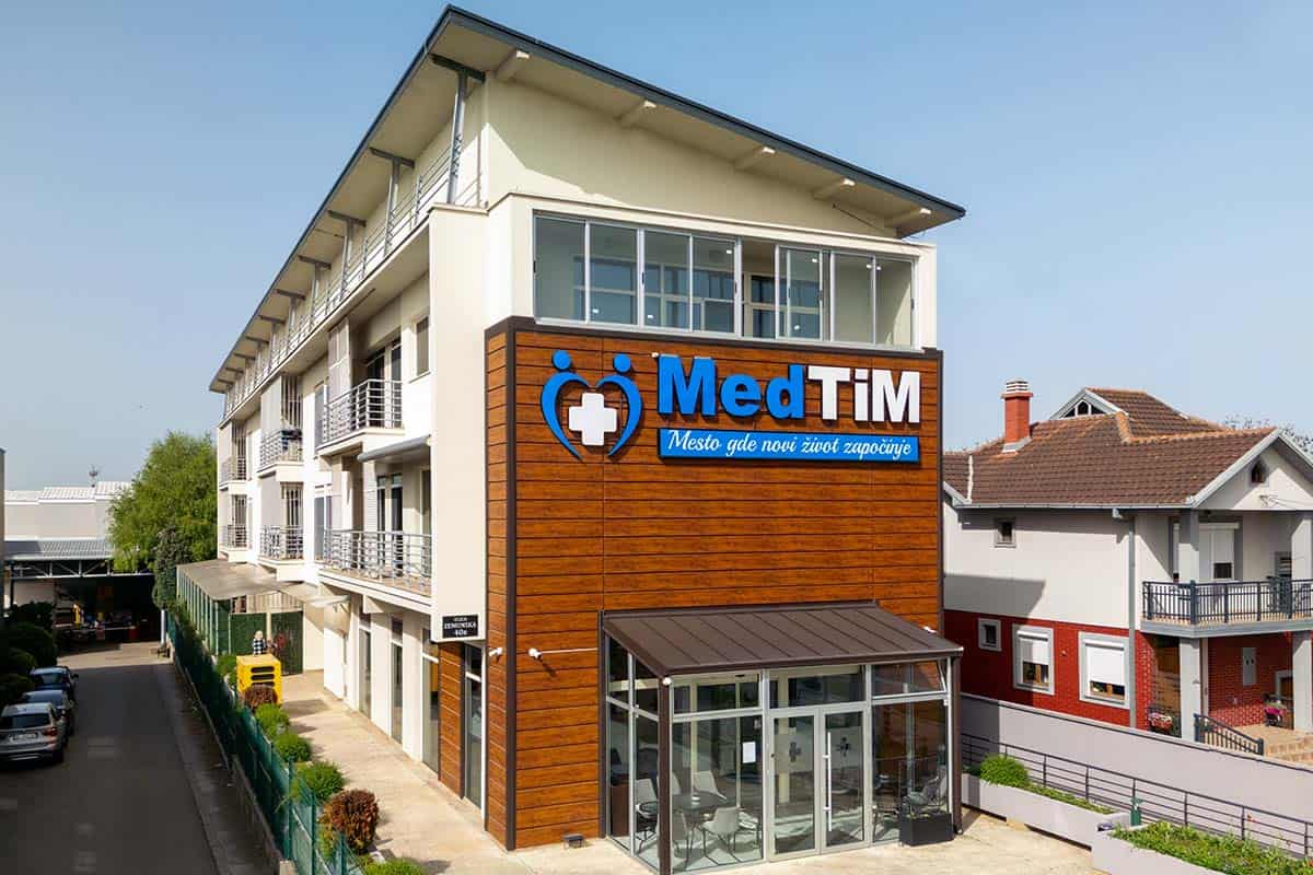 Zgrada Specijalne psihijatrijske bolnice MedTiM u Novim Banovcima