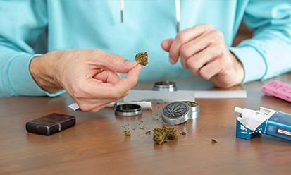 Stručno lečenje zavisnosti od marihuane uz medicinsku procenu, psihoterapiju i psihološku podršku