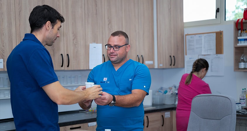 Medicinska stabilizacija i kontinuirano praćenje pacijenta tokom lečenja zavisnosti od kristal meta (metamfetamina) u Specijalnoj psihijatrijskoj bolnici MedTiM