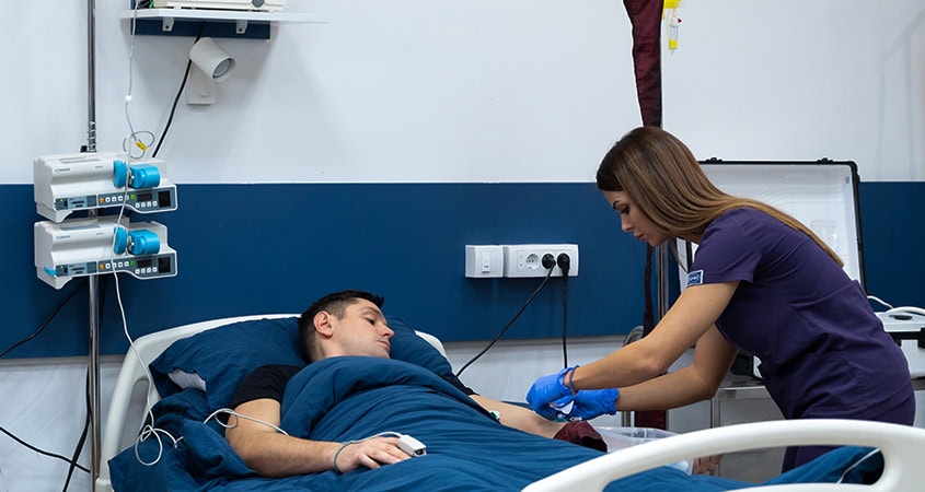 Proces detoksikacije Proces detoksikacije u Specijalnoj psihijatrijskoj bolnici MedTiM uz medicinski nadzor i kontinuiranu brigu o pacijentu